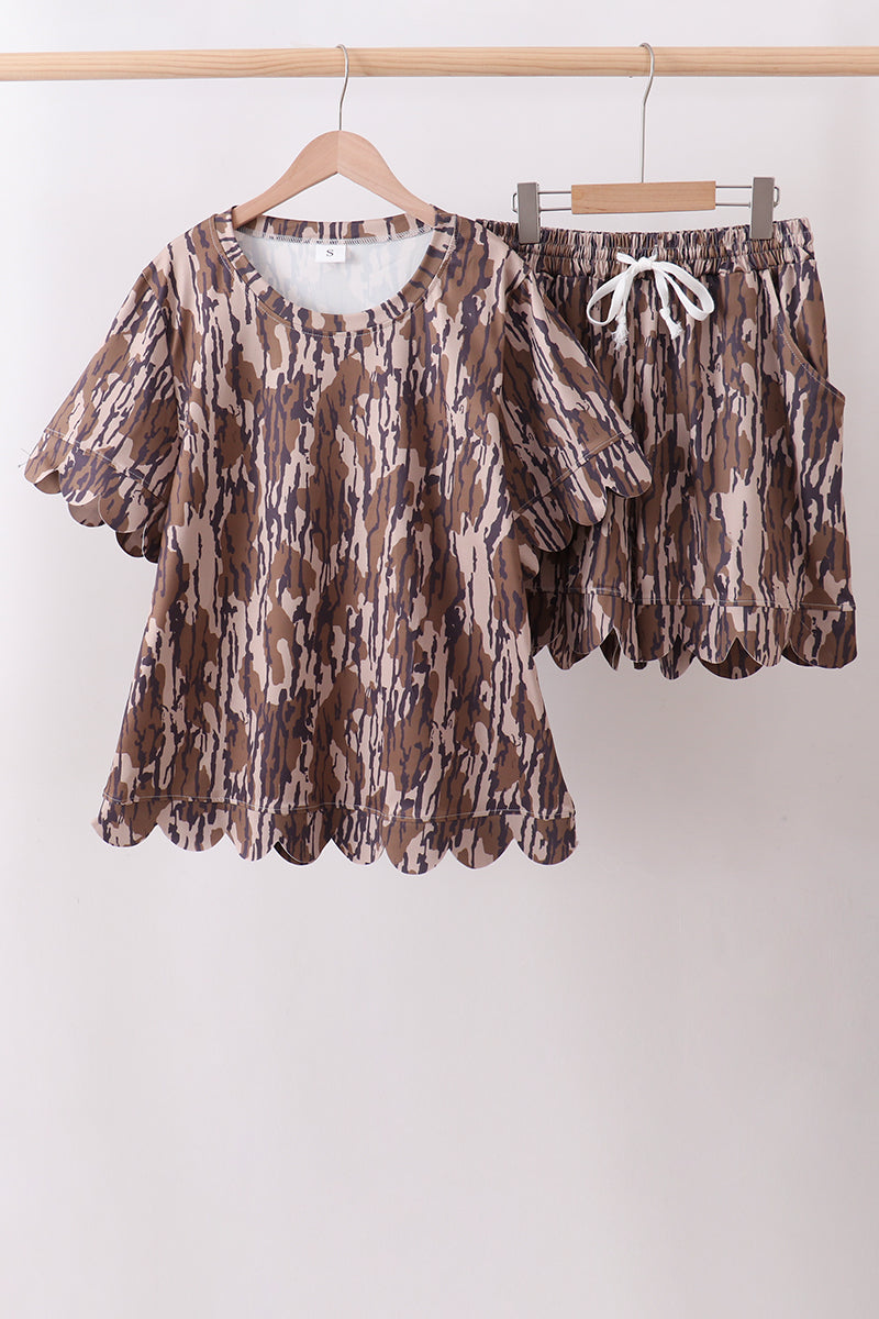 Camouflage scalloped mom&me shorts set