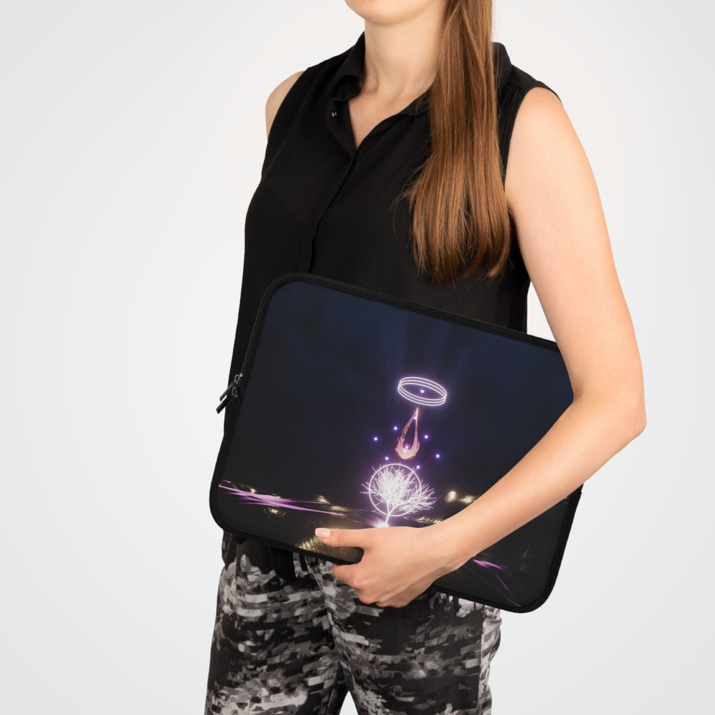 februaria 5 🤍 laptop sleeve