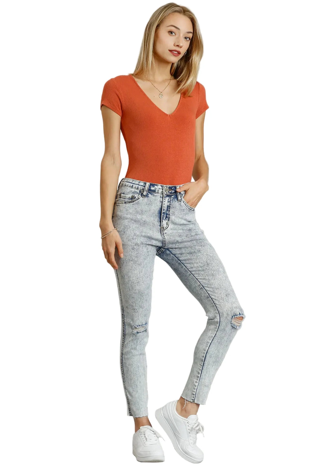 5-Pockets Distressed Detail Stretch Denim Skinny Jeans with Unfinished Hem