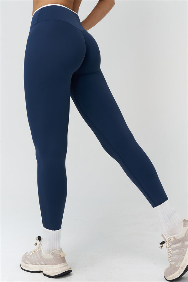 The Crave Contrast Sports Bra Leggings 2-Piece Set