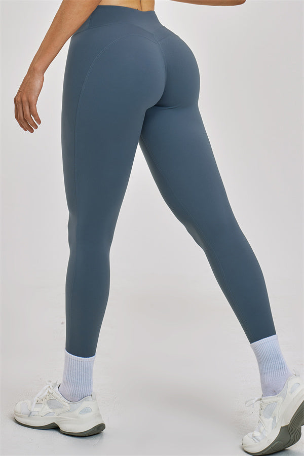 The Zenith Sports Bra Leggings 2-Piece Set