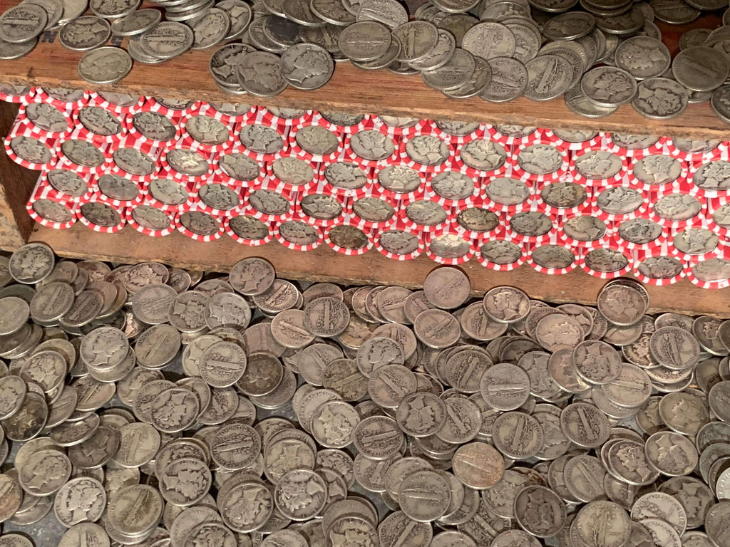 VINTAGE RED & WHITE BANK ROLL WITH A SILVER DIME SHOWING