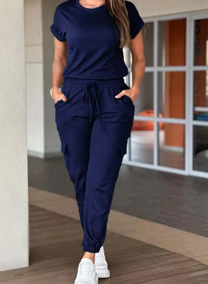 Set of workwear, short sleeved top, ankle tied pants set
