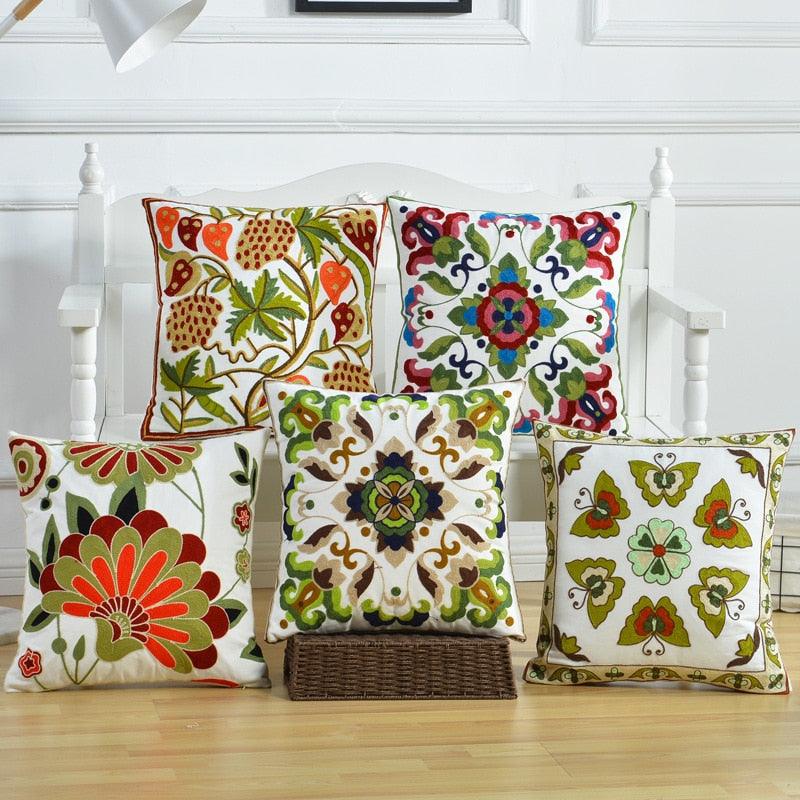Vintage Embroidery Pillow Case Cushion Cover Ethnic National Handmade Decorative Throw Pillow Cases Covers Embroidery Bohemian Flower Design Couch Pillows Covers for Bed Living Room 45*45CM