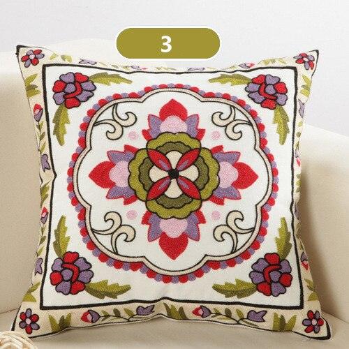 Vintage Embroidery Pillow Case Cushion Cover Ethnic National Handmade Decorative Throw Pillow Cases Covers Embroidery Bohemian Flower Design Couch Pillows Covers for Bed Living Room 45*45CM