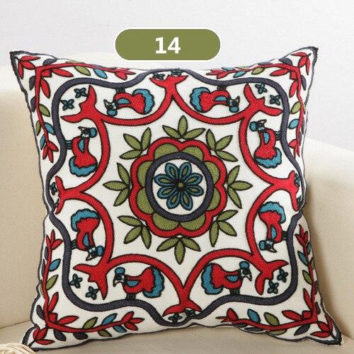 Vintage Embroidery Pillow Case Cushion Cover Ethnic National Handmade Decorative Throw Pillow Cases Covers Embroidery Bohemian Flower Design Couch Pillows Covers for Bed Living Room 45*45CM